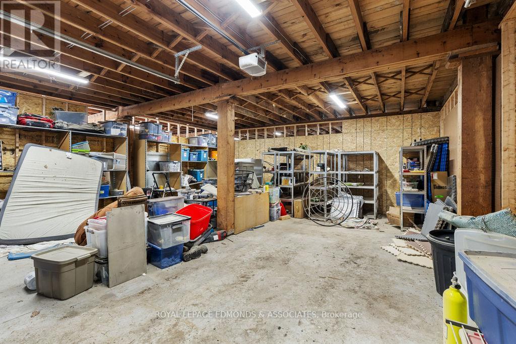 381 Supple Street, Pembroke, Ontario  K8A 3H7 - Photo 36 - X12400982