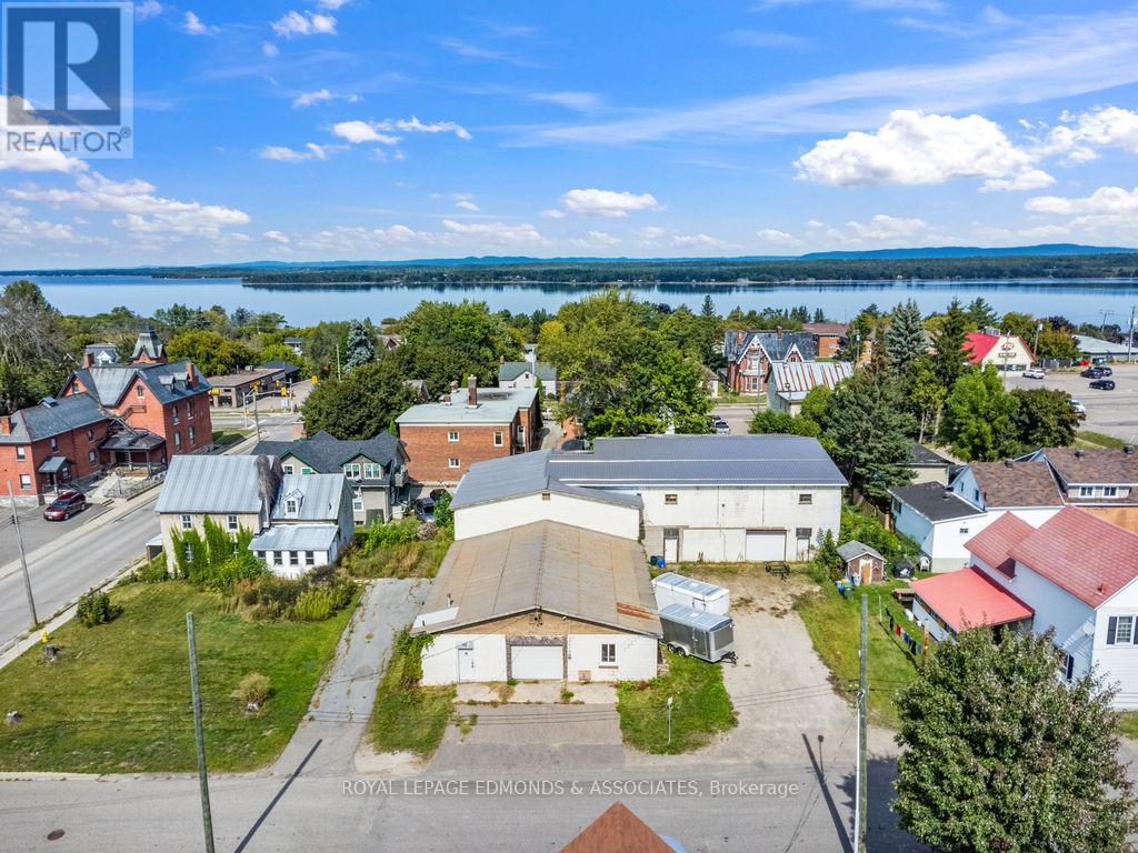 381 Supple Street, Pembroke, Ontario  K8A 3H7 - Photo 8 - X12400982