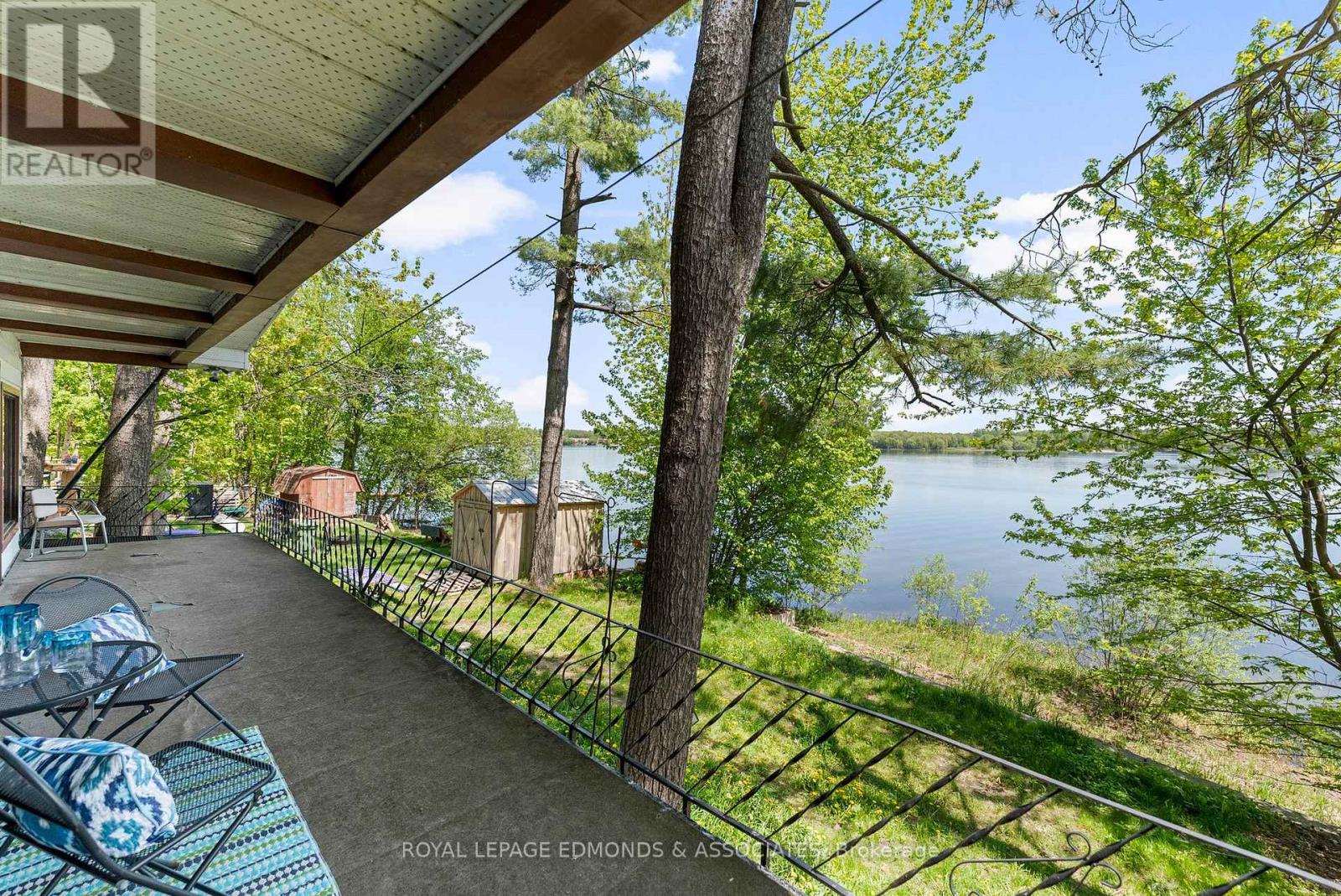 87 Cobble Stone Lane, Whitewater Region, Ontario  K0J 1K0 - Photo 15 - X12401072