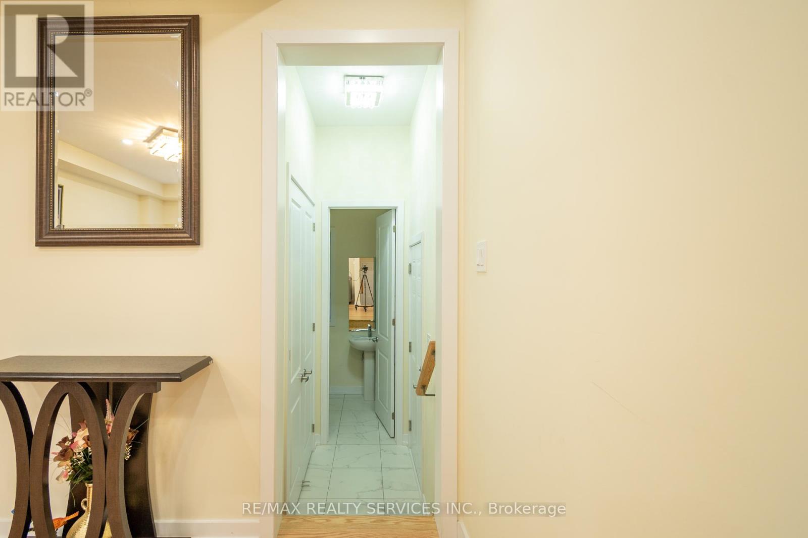 72 Paperbirch Drive, Cambridge, Ontario  N1T 0G8 - Photo 7 - X12400914