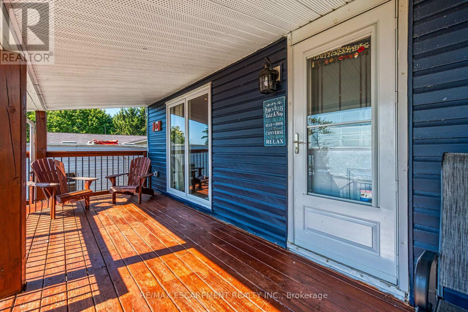 1645 Lakeshore Road, Haldimand, Ontario  N0A 1P0 - Photo 10 - X12400917