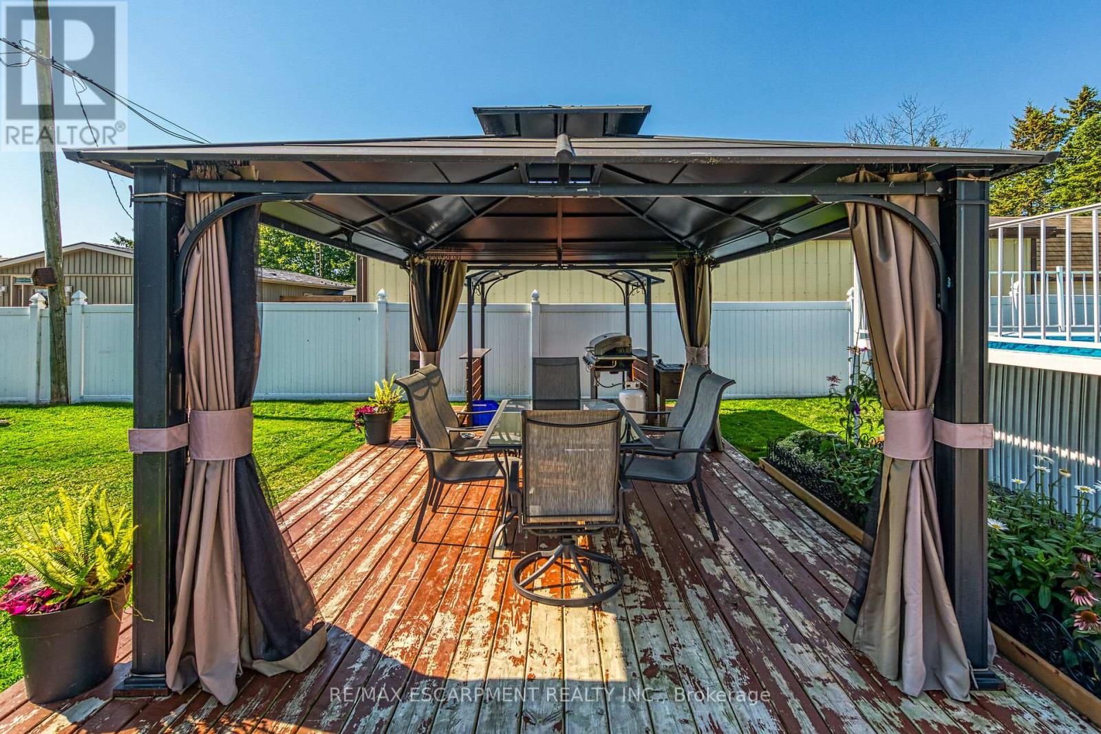 1645 Lakeshore Road, Haldimand, Ontario  N0A 1P0 - Photo 34 - X12400917