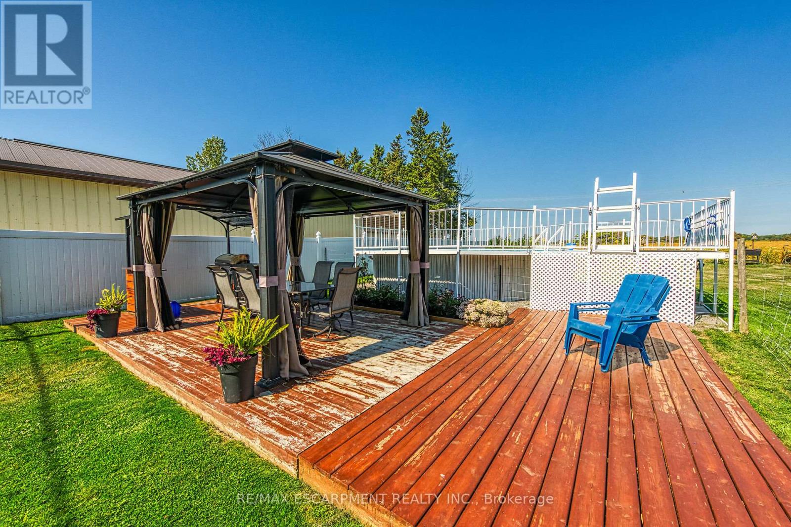 1645 Lakeshore Road, Haldimand, Ontario  N0A 1P0 - Photo 35 - X12400917