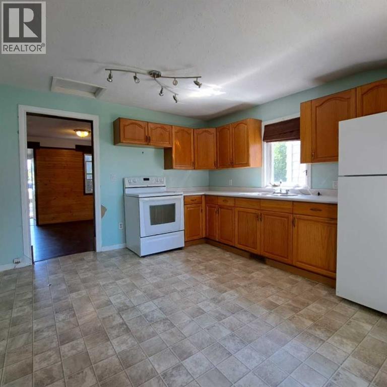 5308 49th Avenue, Lloydminster, Saskatchewan  S9V 0V1 - Photo 6 - A2256719