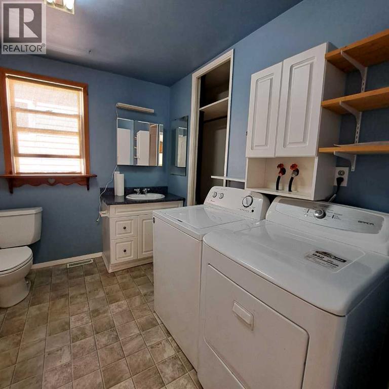 5308 49th Avenue, Lloydminster, Saskatchewan  S9V 0V1 - Photo 8 - A2256719