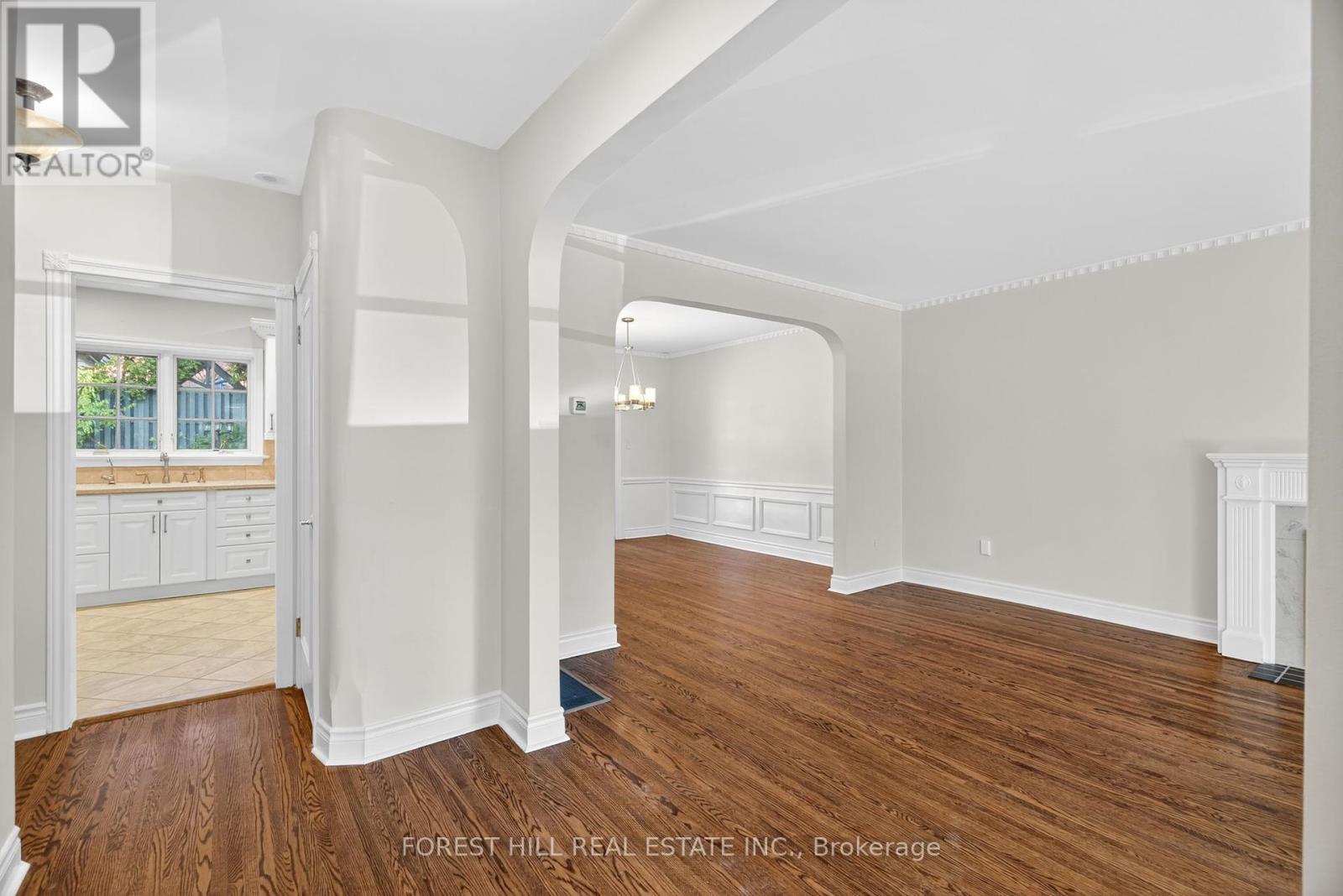530 Blythwood Road, Toronto, Ontario  M4N 1B3 - Photo 5 - C12400965