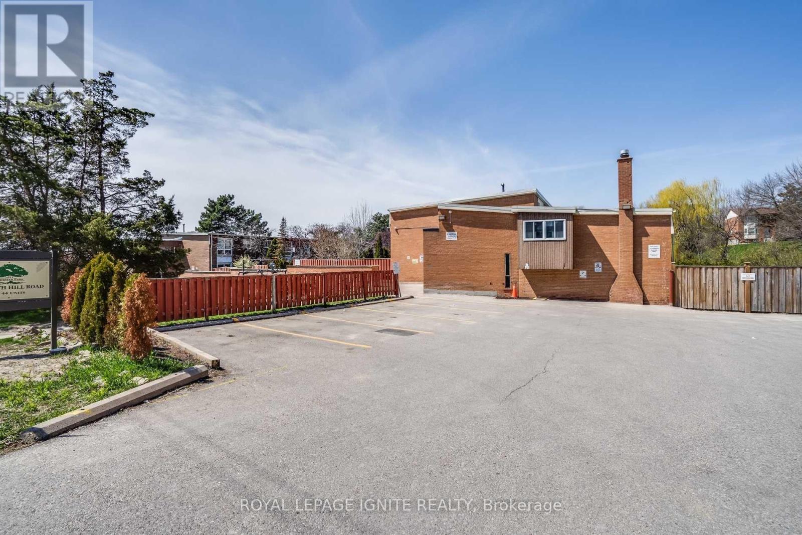 9 - 10 Leith Hill Road, Toronto, Ontario  M2J 1Z2 - Photo 20 - C12401003