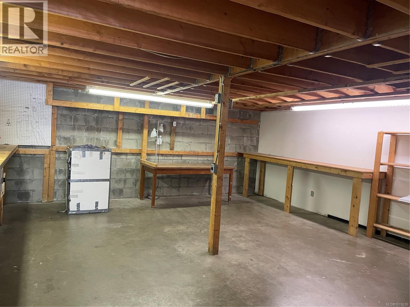 3 515 Dupplin Rd, Saanich, British Columbia  V8Z 1C2 - Photo 2 - 1011638