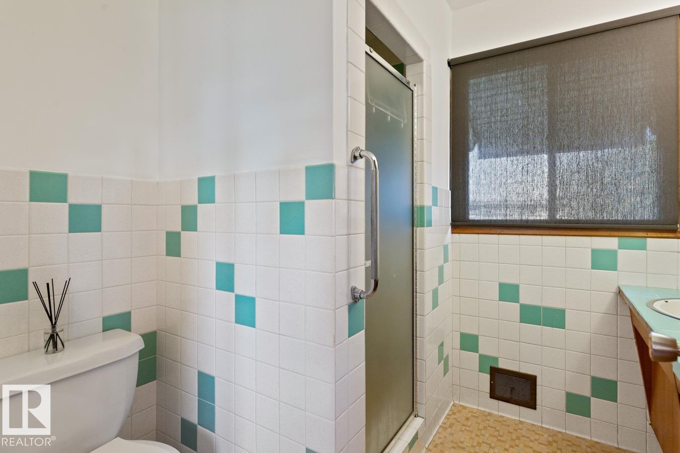 8007 128 Av Nw, Edmonton, Alberta  T5C 1T8 - Photo 18 - E4457568
