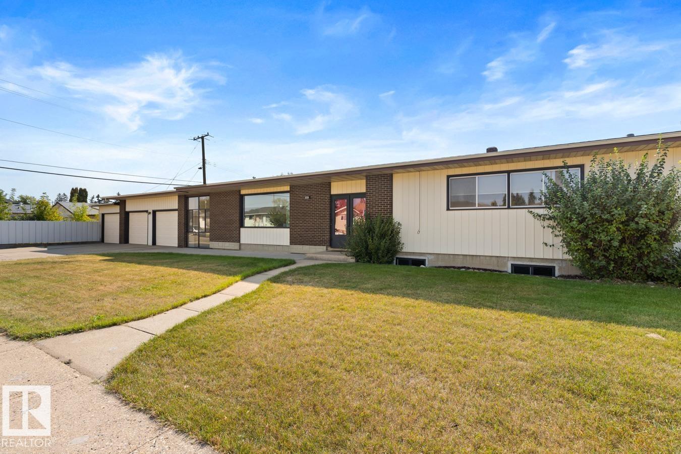 8007 128 AV NW, Edmonton, Alberta