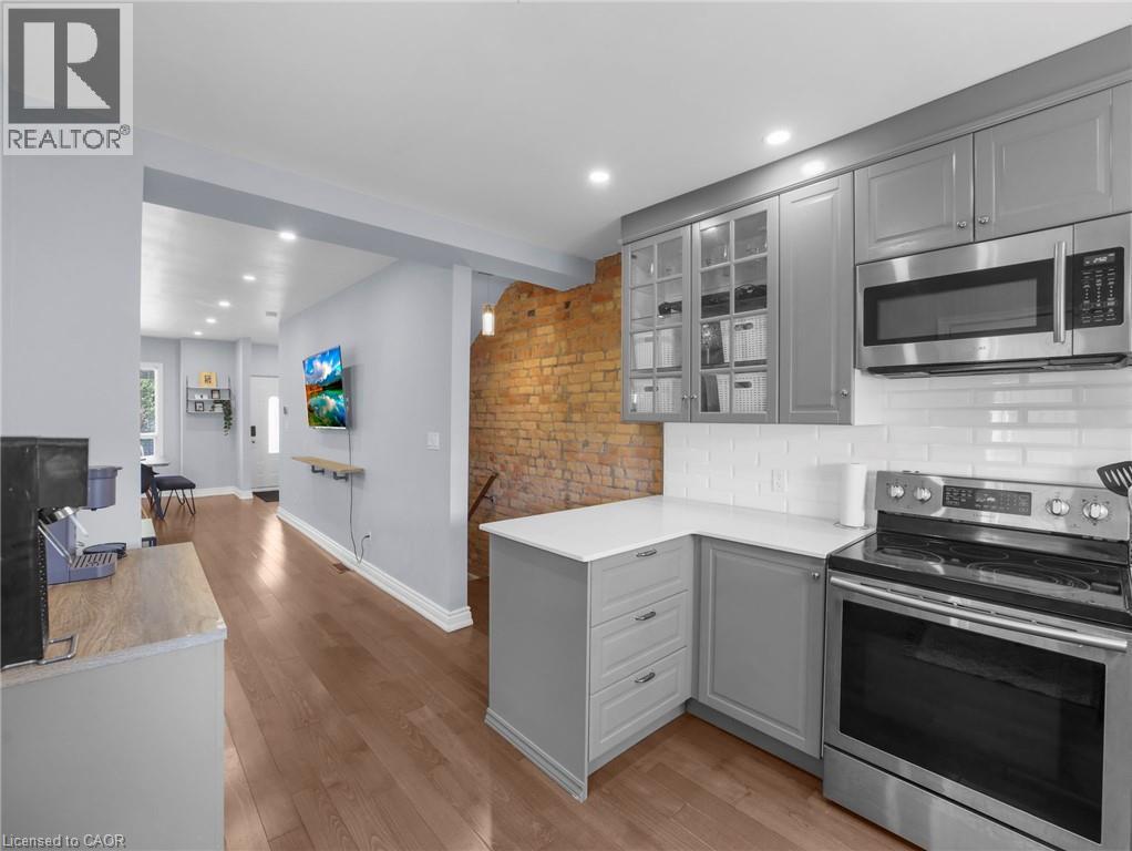 114 Burton Street, Hamilton, Ontario  L8L 3R5 - Photo 14 - 40768894