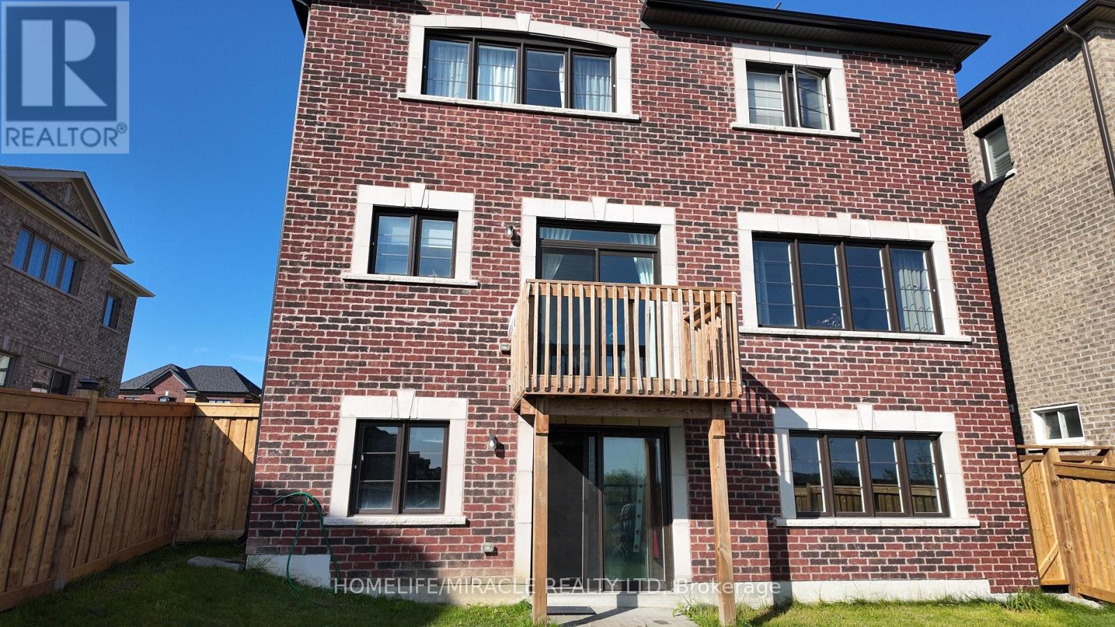 359 Danny Wheeler Boulevard, Georgina (Keswick North), Ontario  L4P 0K2 - Photo 16 - N12398679