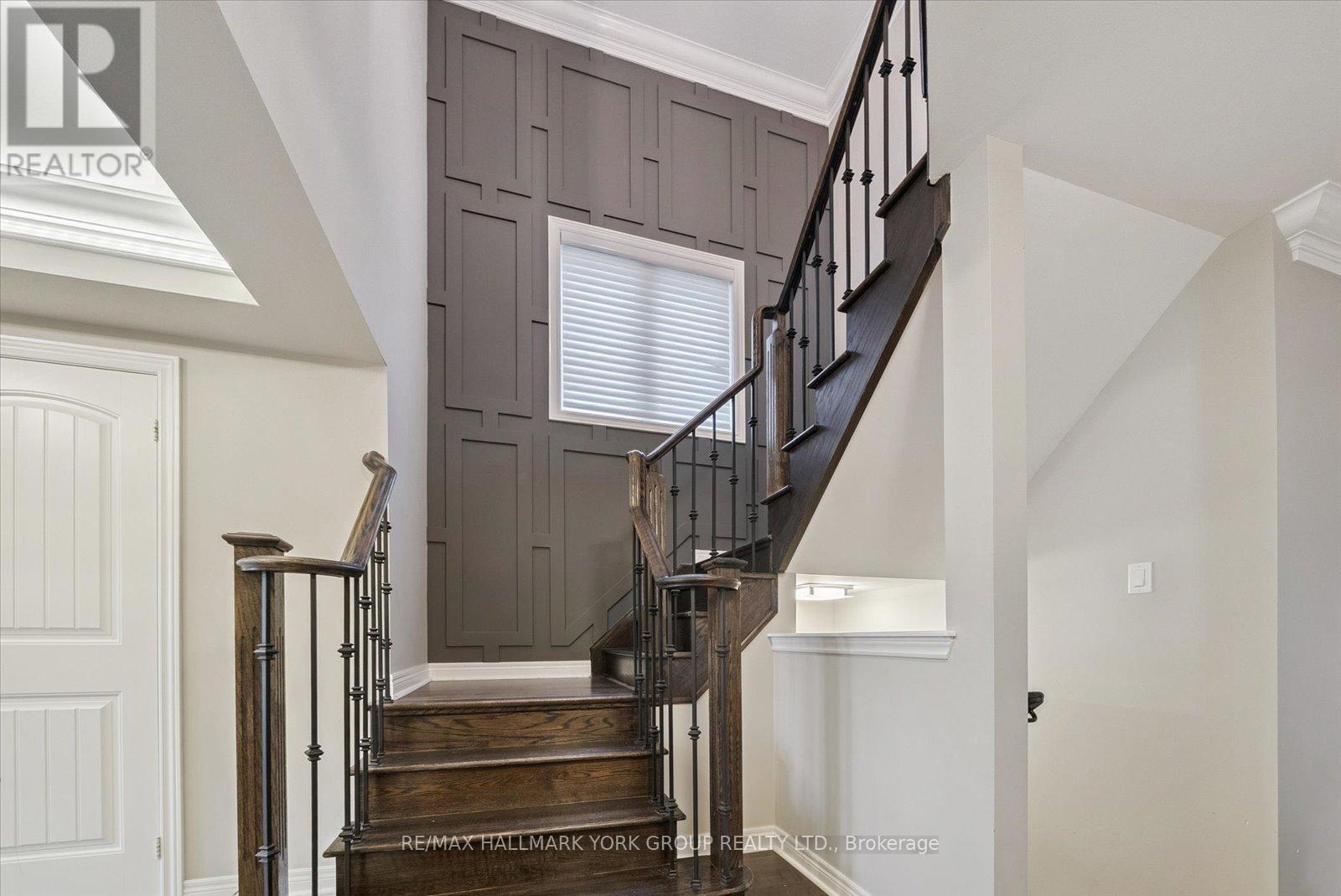 254 Meadowhawk Trail, Bradford West Gwillimbury (Bradford), Ontario  L3Z 0E9 - Photo 14 - N12401051