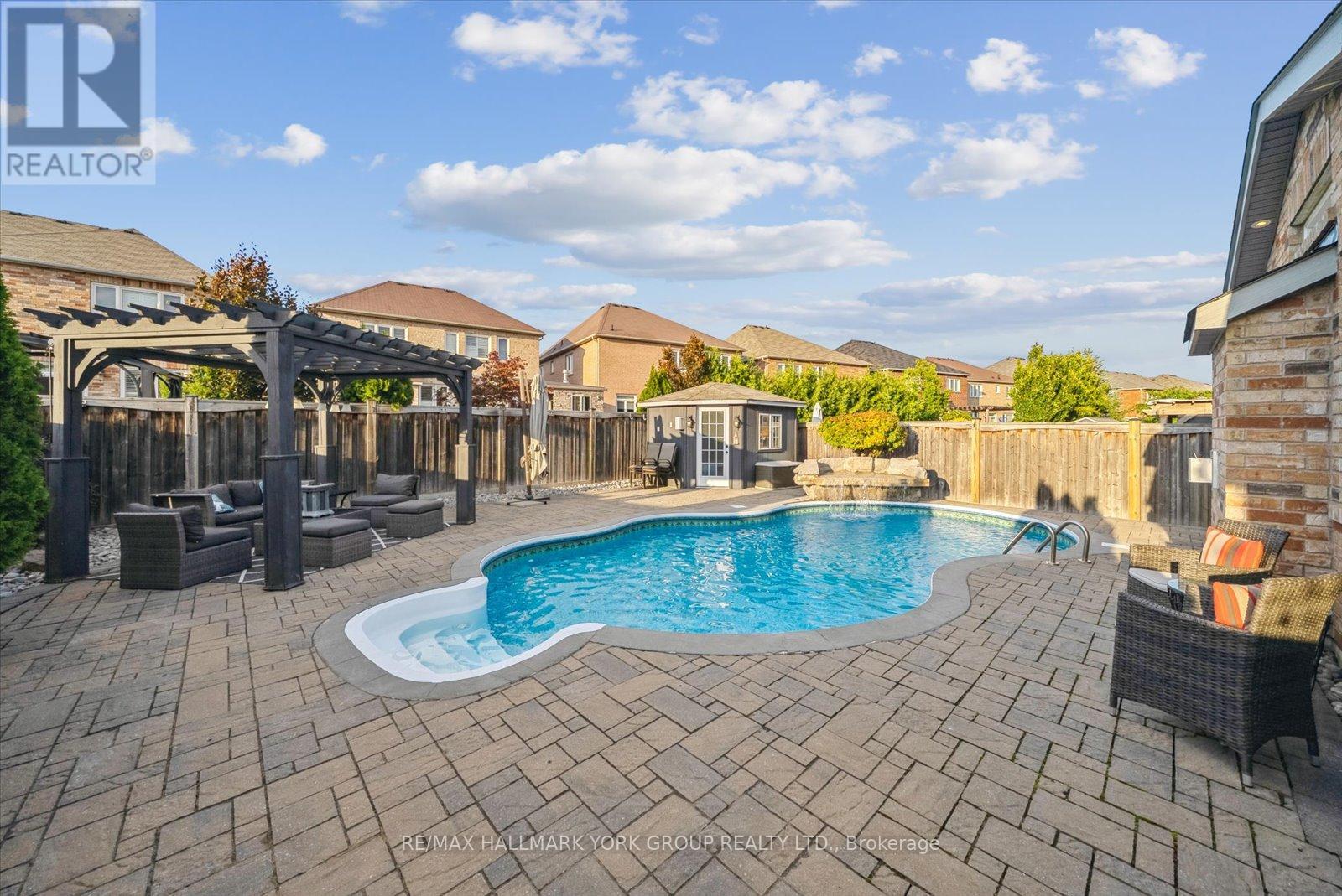 254 Meadowhawk Trail, Bradford West Gwillimbury (Bradford), Ontario  L3Z 0E9 - Photo 28 - N12401051