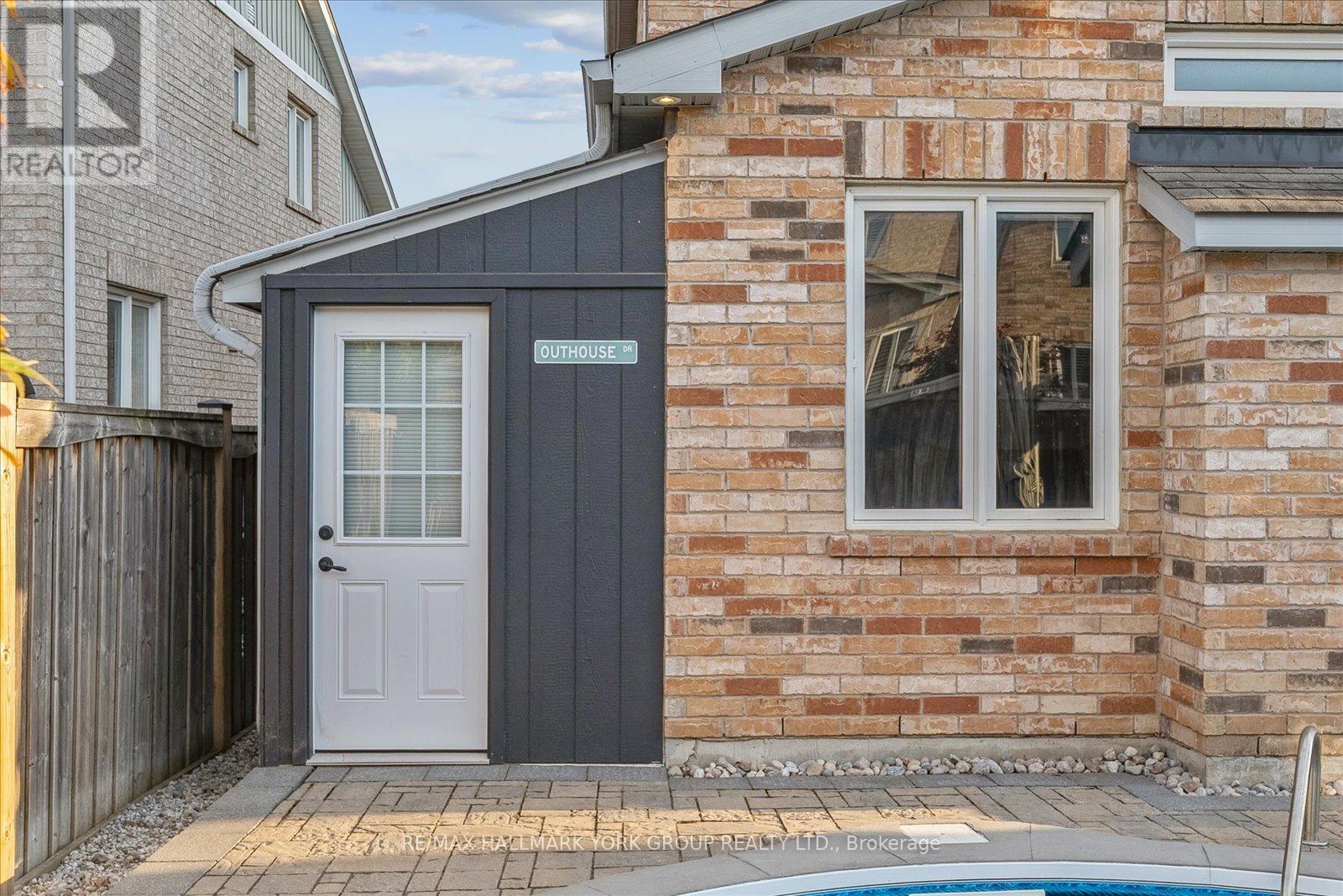 254 Meadowhawk Trail, Bradford West Gwillimbury (Bradford), Ontario  L3Z 0E9 - Photo 29 - N12401051