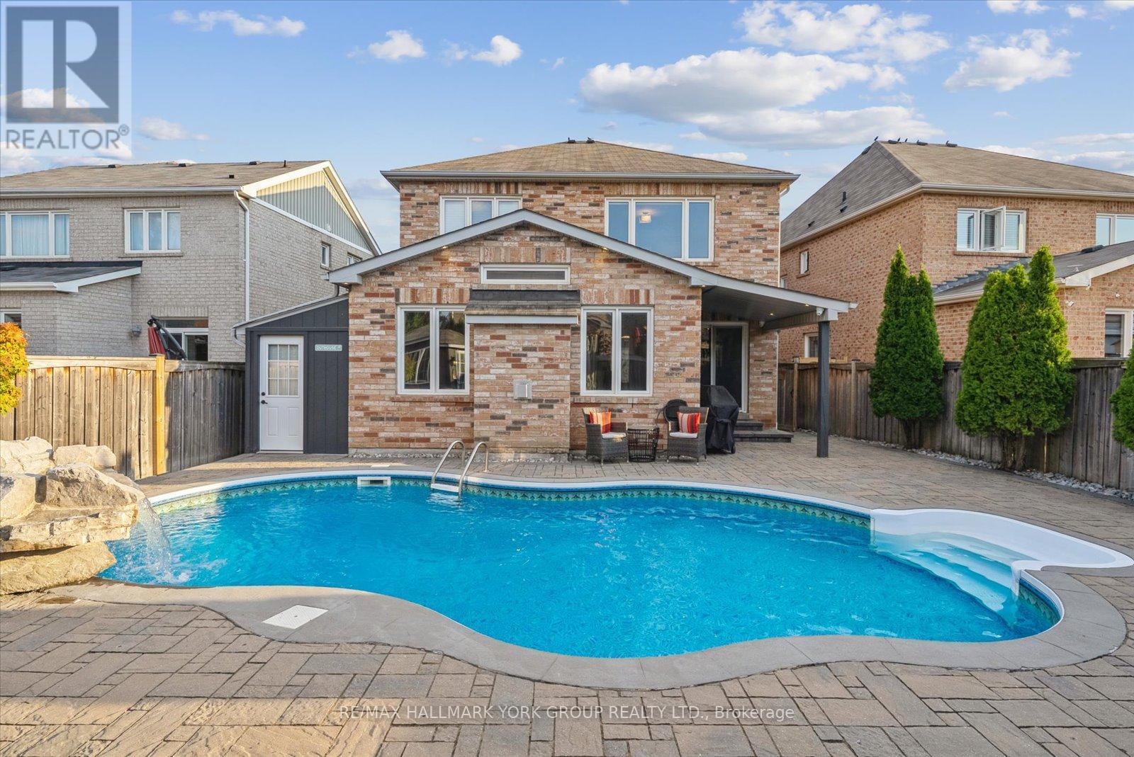 254 Meadowhawk Trail, Bradford West Gwillimbury (Bradford), Ontario  L3Z 0E9 - Photo 32 - N12401051