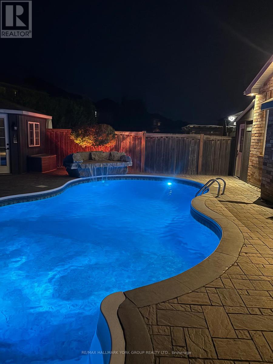 254 Meadowhawk Trail, Bradford West Gwillimbury (Bradford), Ontario  L3Z 0E9 - Photo 37 - N12401051