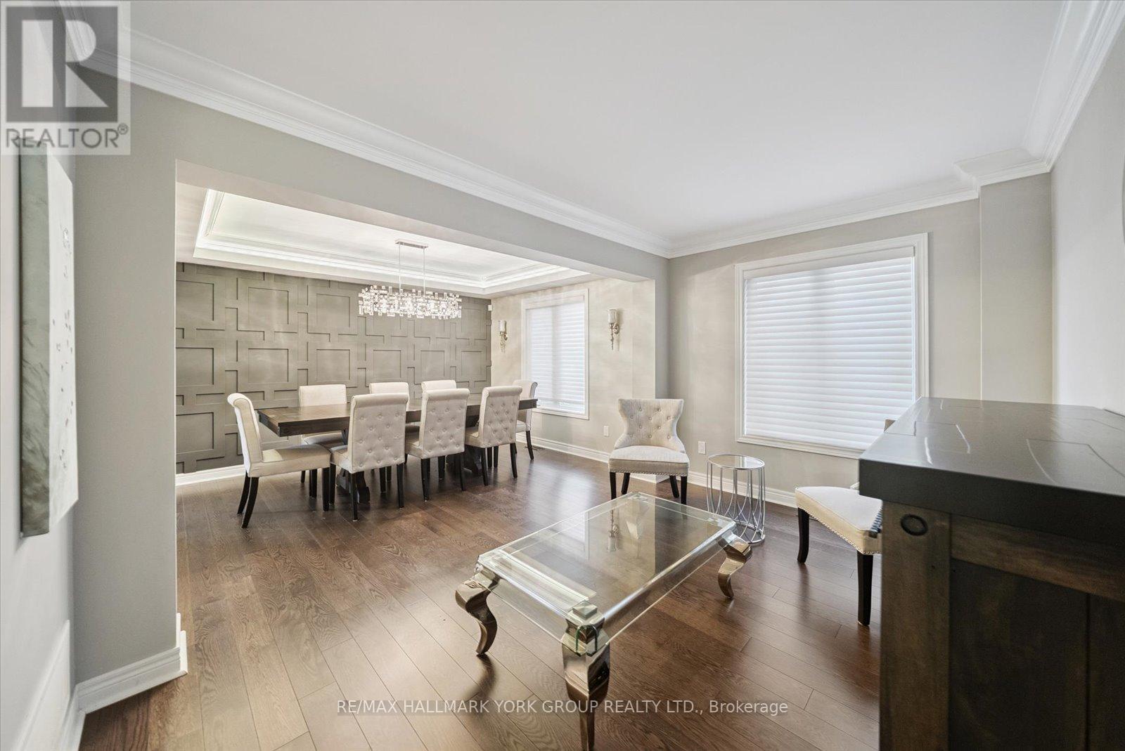254 Meadowhawk Trail, Bradford West Gwillimbury (Bradford), Ontario  L3Z 0E9 - Photo 6 - N12401051