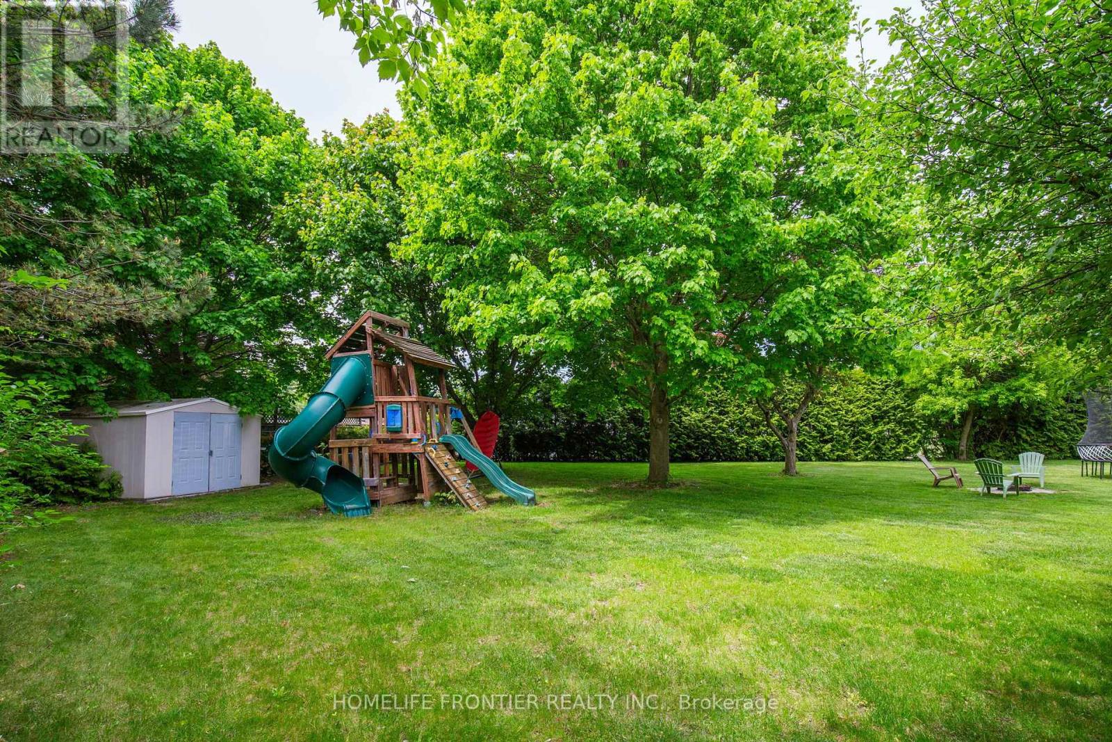 40 Delta Crescent, East Gwillimbury, Ontario  L9N 1G4 - Photo 34 - N12401052