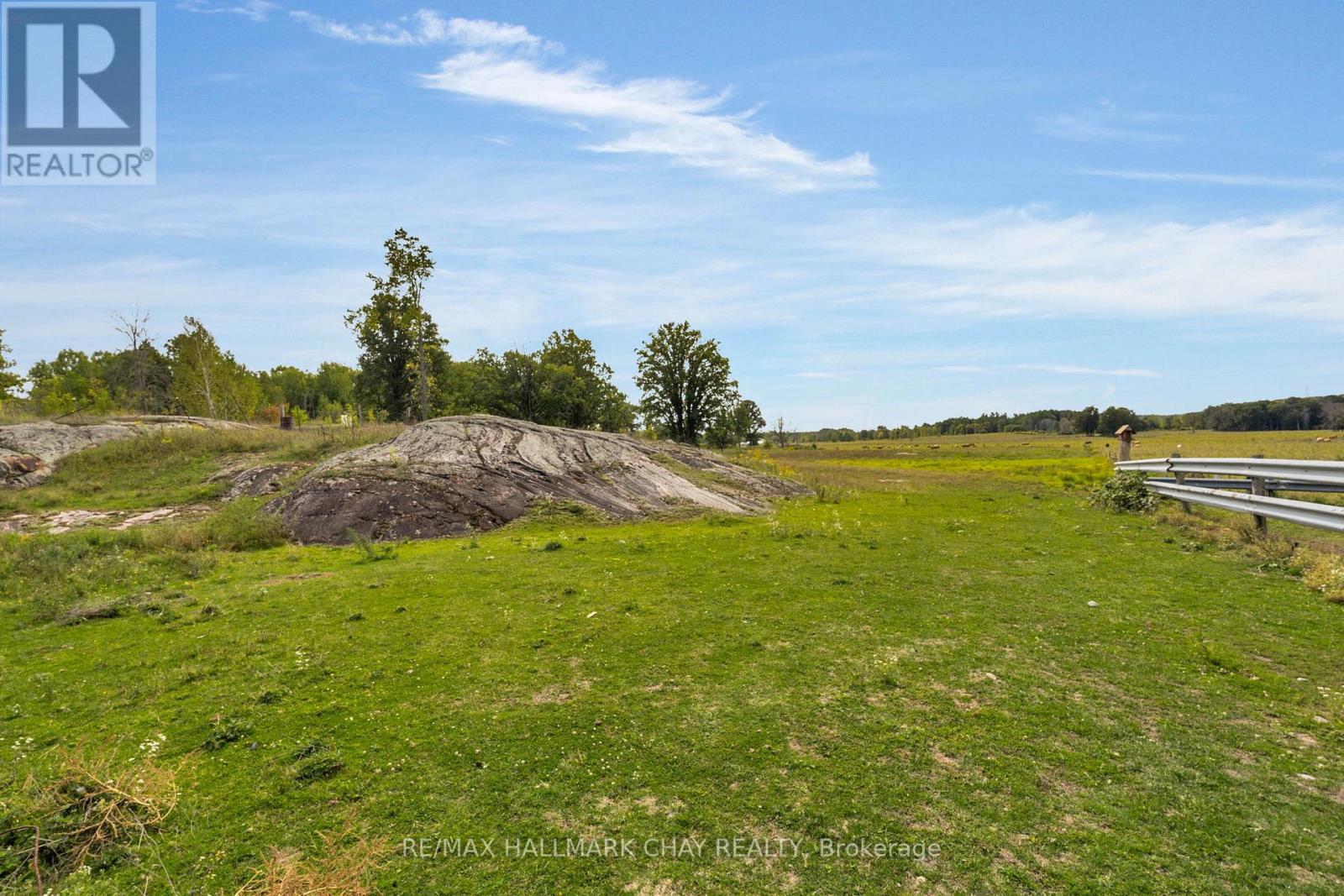 2514 St Amant Road, Severn, Ontario  L0K 2C0 - Photo 31 - S12401066