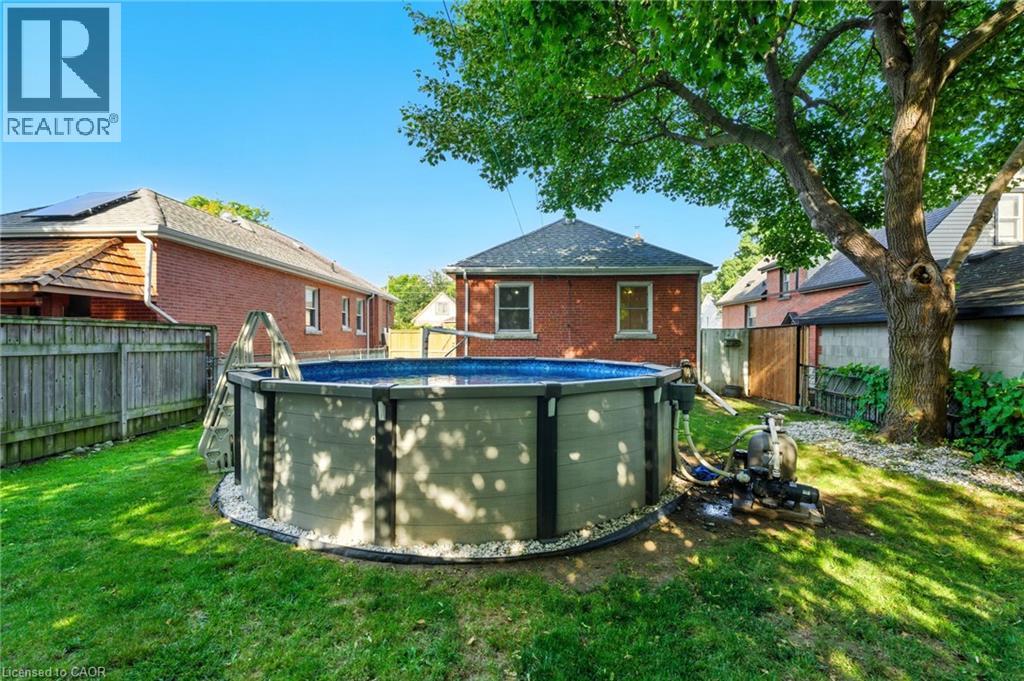 261 East 14th Street, Hamilton, Ontario  L9A 4B8 - Photo 31 - 40769339