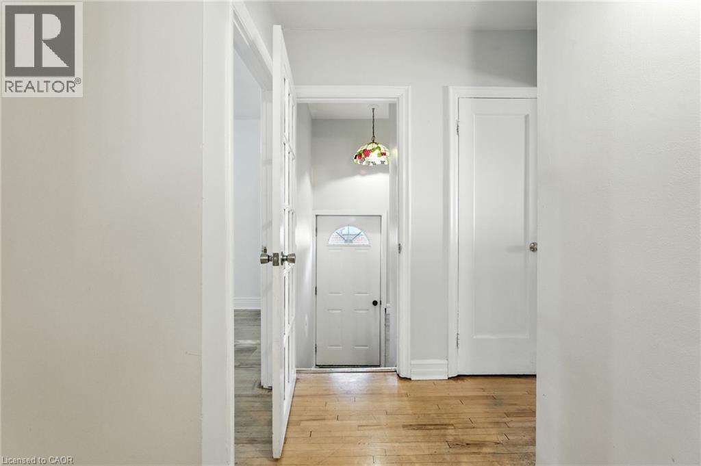 261 East 14th Street, Hamilton, Ontario  L9A 4B8 - Photo 25 - 40769339