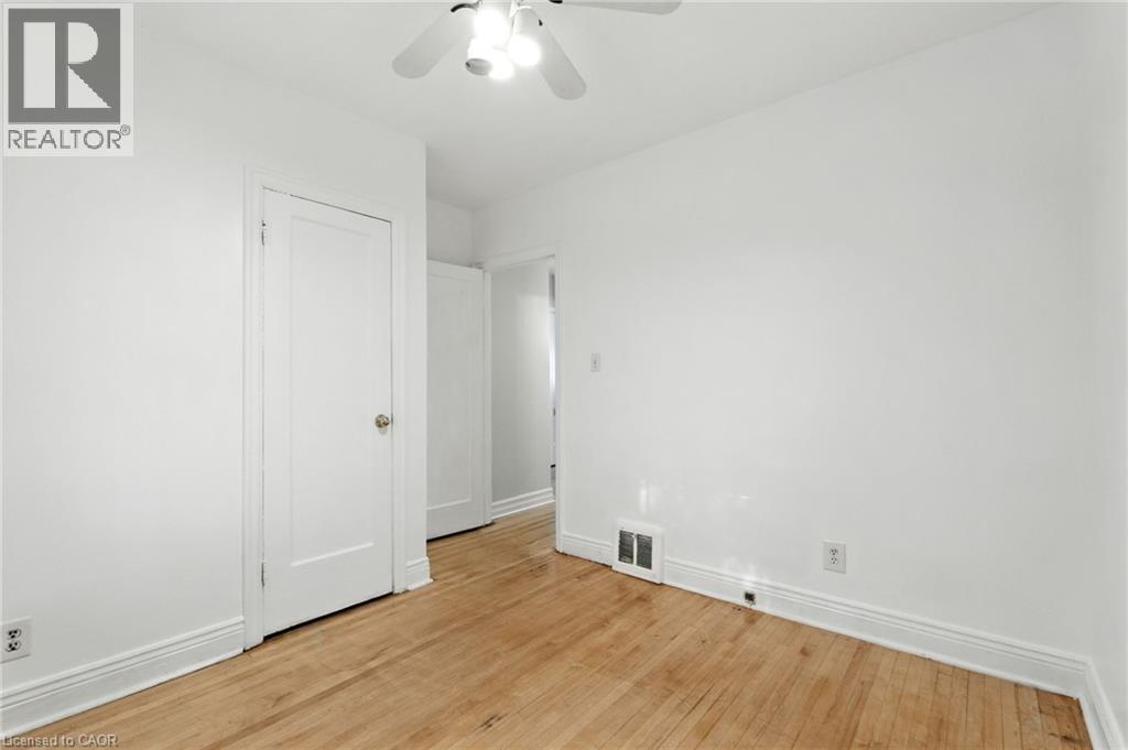 261 East 14th Street, Hamilton, Ontario  L9A 4B8 - Photo 22 - 40769339