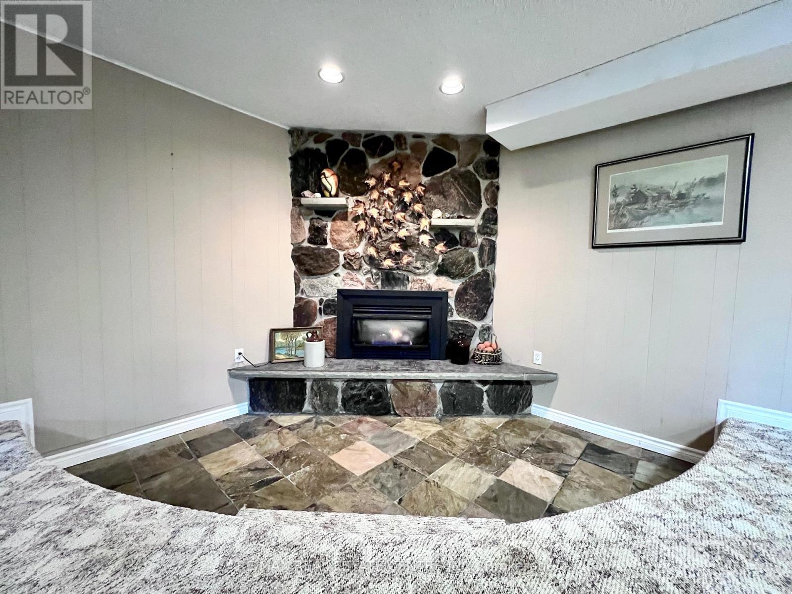 135 Christopher Avenue, Wasaga Beach, Ontario  L9Z 1S4 - Photo 27 - S12400030