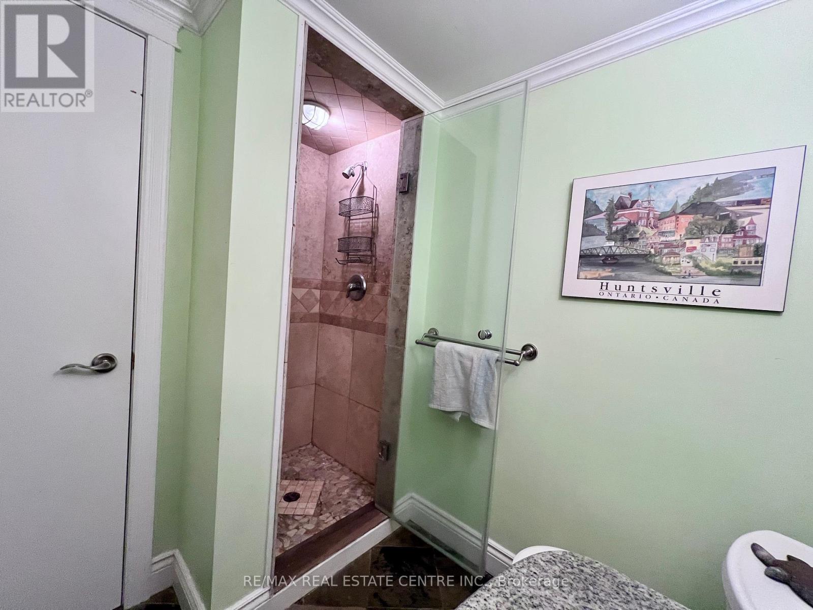 135 Christopher Avenue, Wasaga Beach, Ontario  L9Z 1S4 - Photo 31 - S12400030
