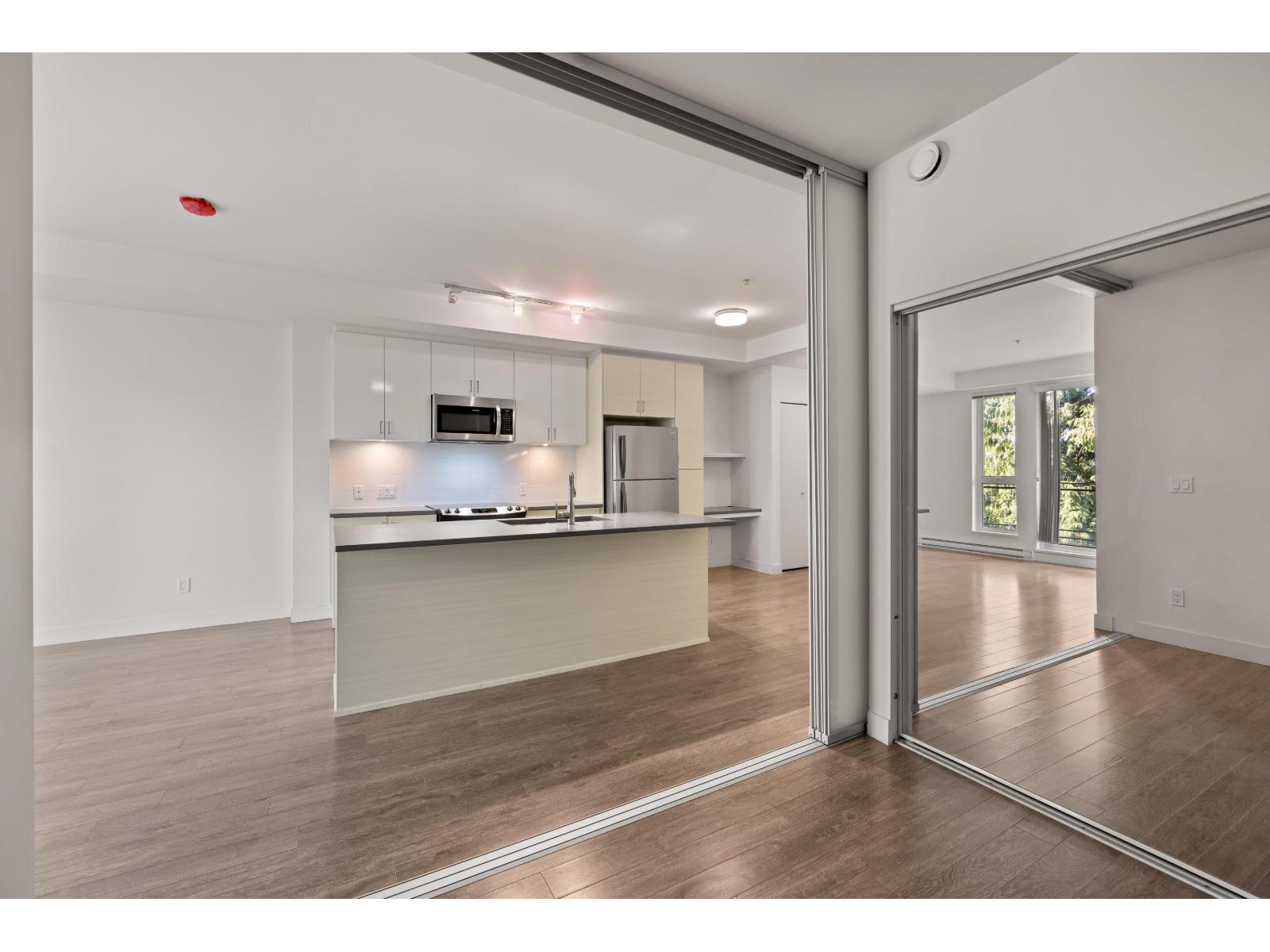 306 13919 Fraser Highway, Surrey, British Columbia  V3T 4E6 - Photo 15 - R3047103