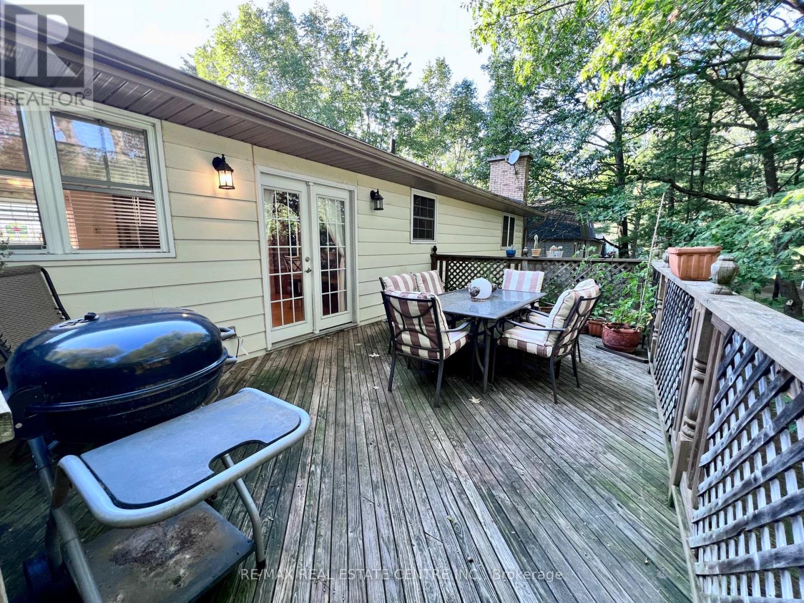 135 Christopher Avenue, Wasaga Beach, Ontario  L9Z 1S4 - Photo 34 - S12400030