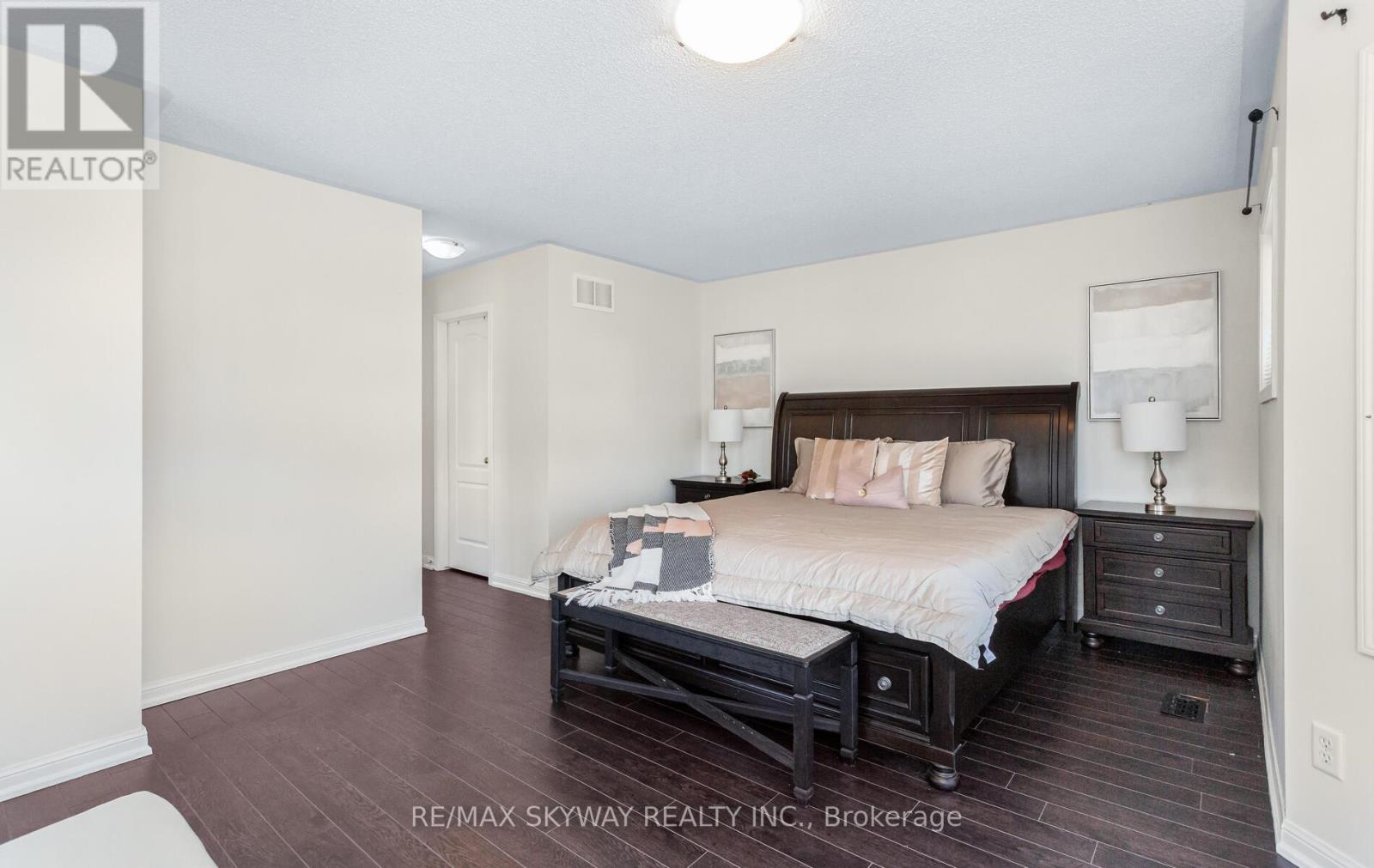 74 Magnificent Court, Brampton, Ontario  L6P 2T2 - Photo 28 - W12400969