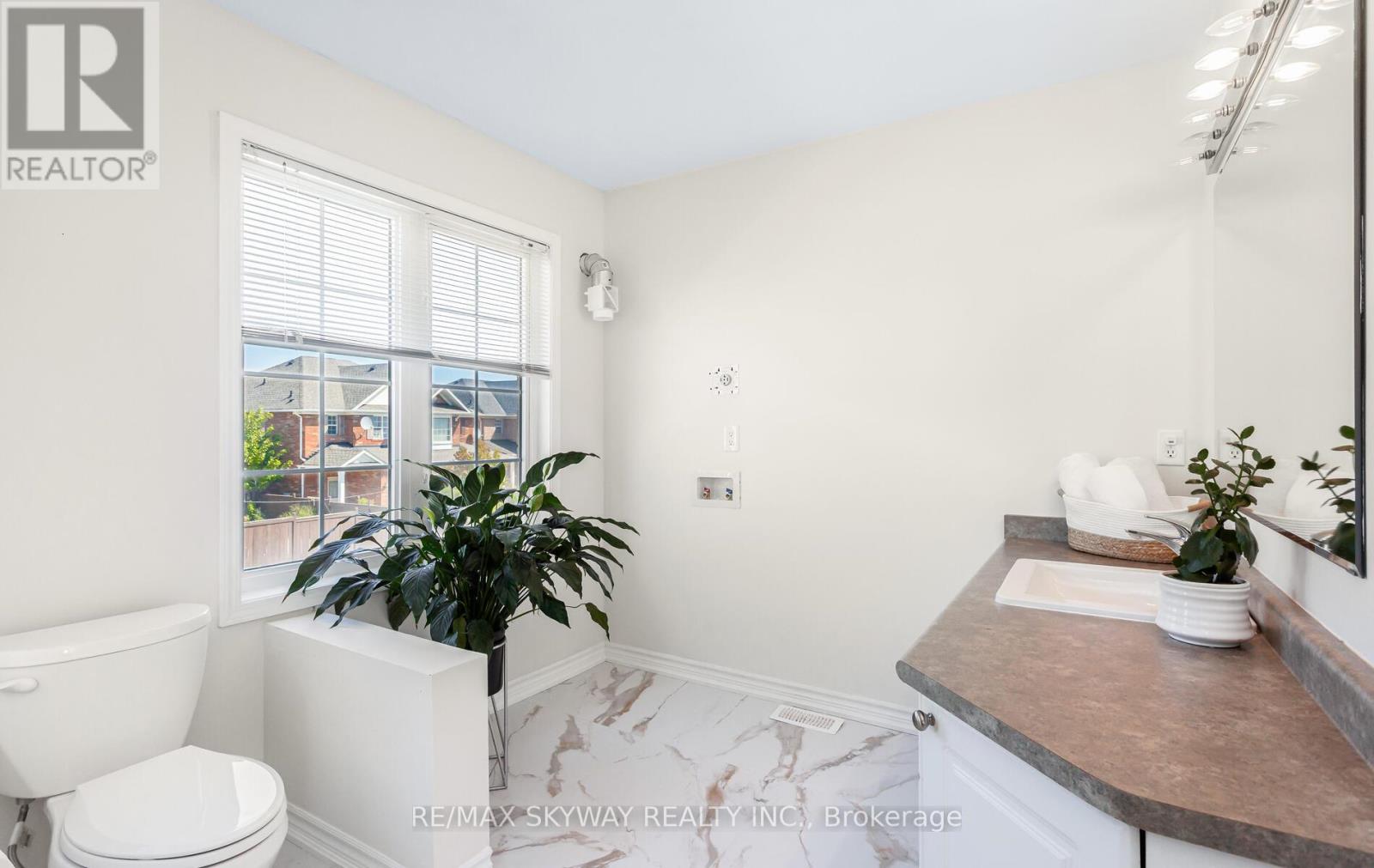 74 Magnificent Court, Brampton, Ontario  L6P 2T2 - Photo 29 - W12400969
