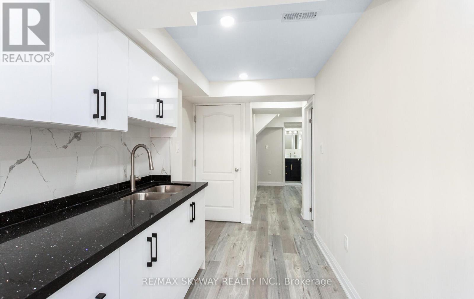 74 Magnificent Court, Brampton, Ontario  L6P 2T2 - Photo 43 - W12400969