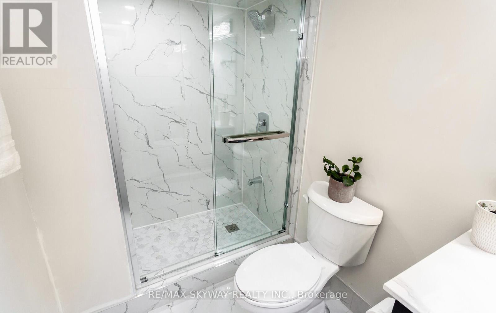 74 Magnificent Court, Brampton, Ontario  L6P 2T2 - Photo 47 - W12400969