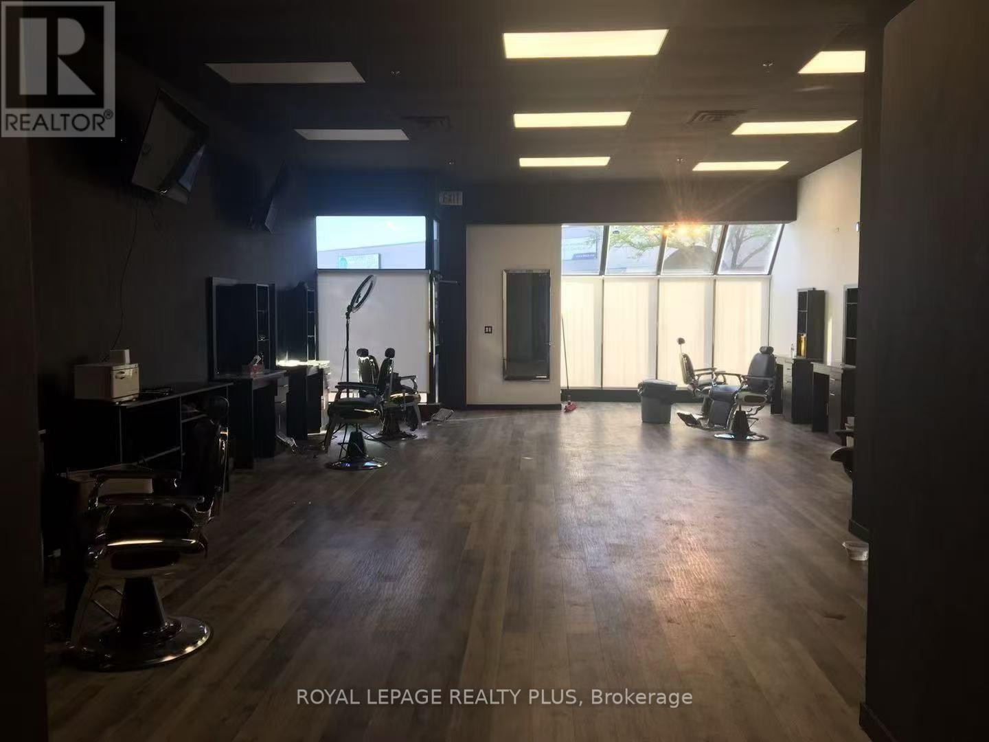 21 - 3075 Ridgeway Drive, Mississauga, Ontario  L5L 5M6 - Photo 3 - W12400975