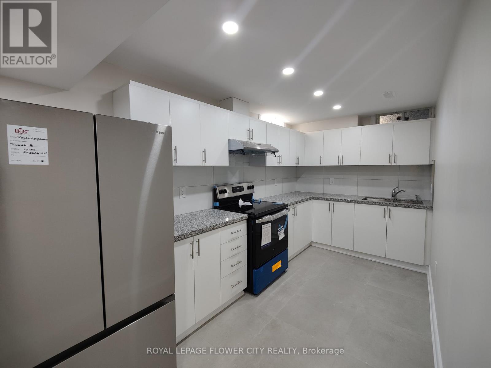 360 Valleyway Drive, Brampton, Ontario  L6S 5S7 - Photo 36 - W12400979