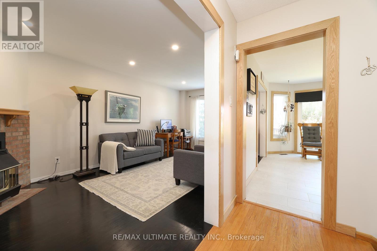 1169 Ewing Crescent, Mississauga, Ontario  L5V 1C1 - Photo 11 - W12400997