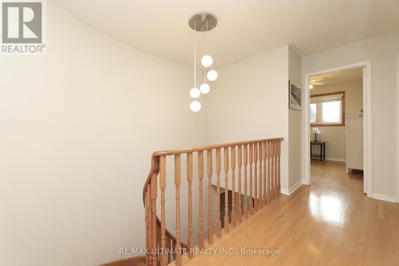 1169 Ewing Crescent, Mississauga, Ontario  L5V 1C1 - Photo 21 - W12400997