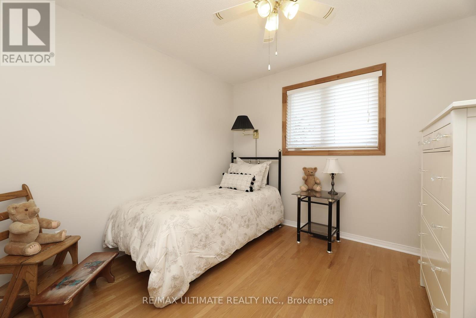 1169 Ewing Crescent, Mississauga, Ontario  L5V 1C1 - Photo 27 - W12400997