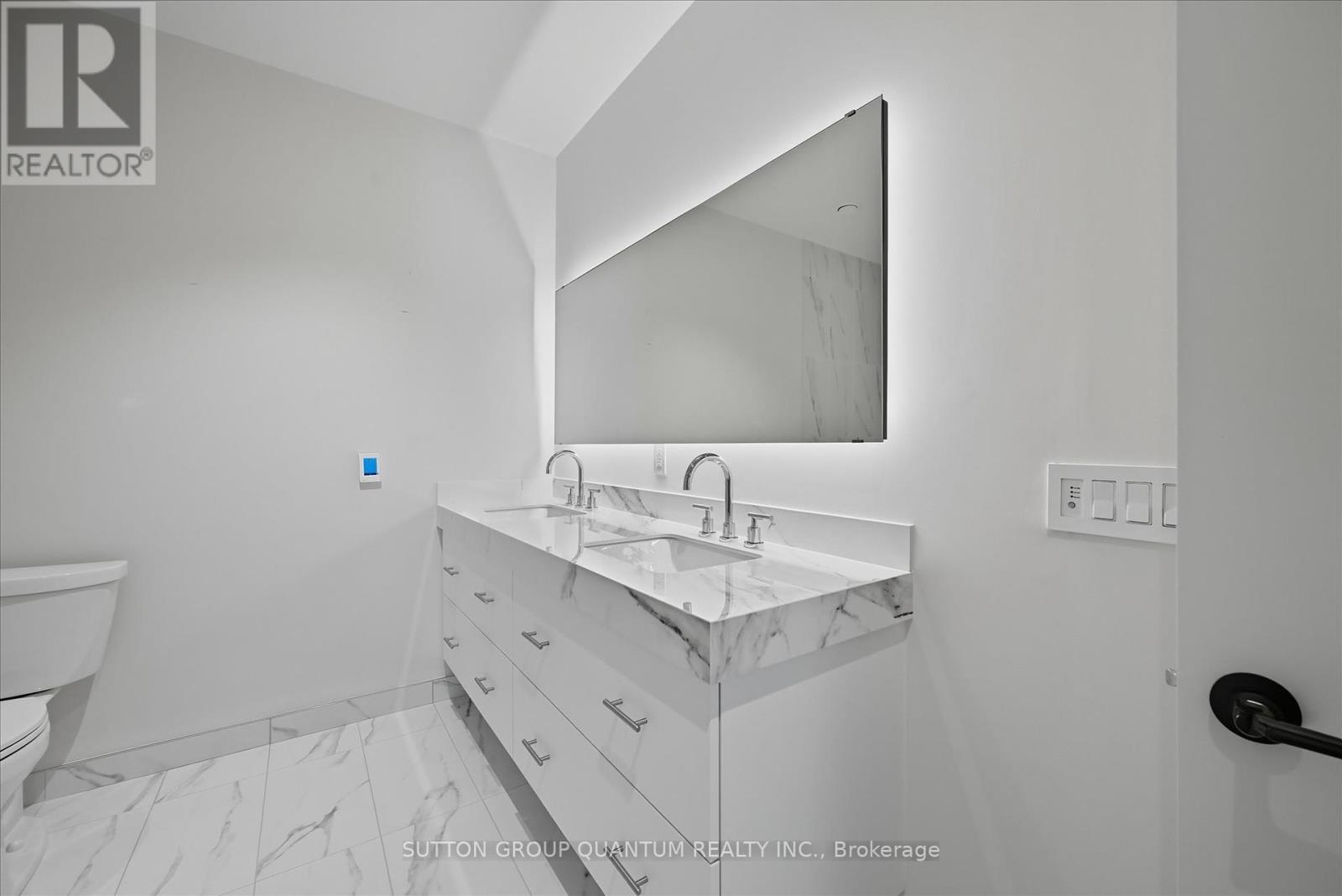 409 - 123 Maurice Drive, Oakville, Ontario  L6K 2W6 - Photo 26 - W12401000