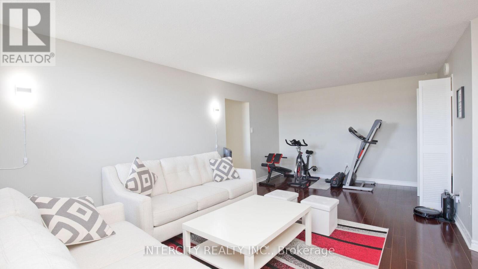907 - 3555 Derry Road E, Mississauga, Ontario  L4T 1B2 - Photo 12 - W12401070
