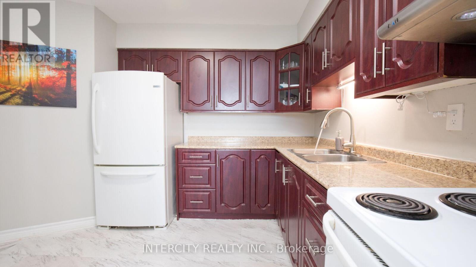 907 - 3555 Derry Road E, Mississauga, Ontario  L4T 1B2 - Photo 15 - W12401070