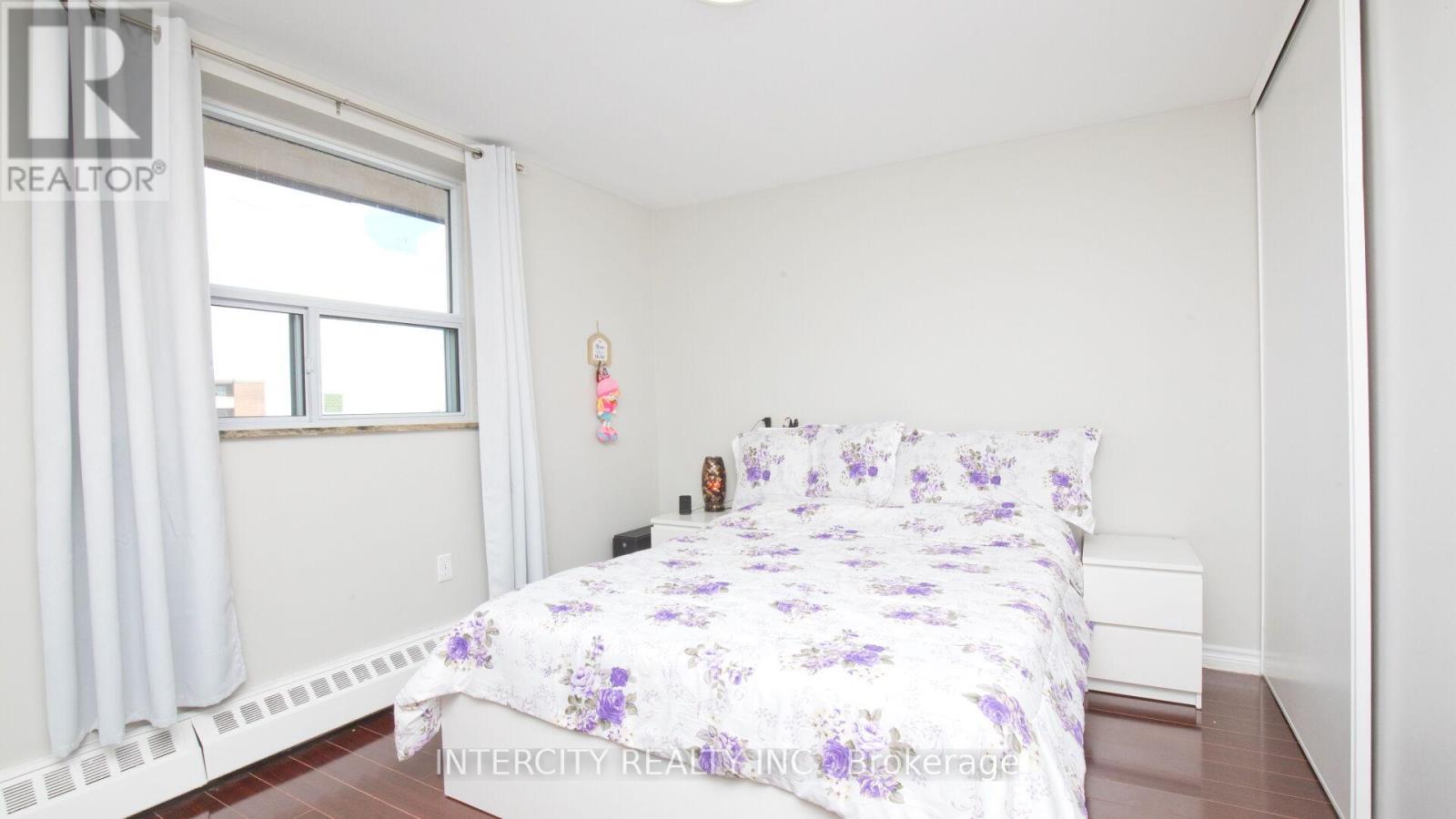 907 - 3555 Derry Road E, Mississauga, Ontario  L4T 1B2 - Photo 17 - W12401070