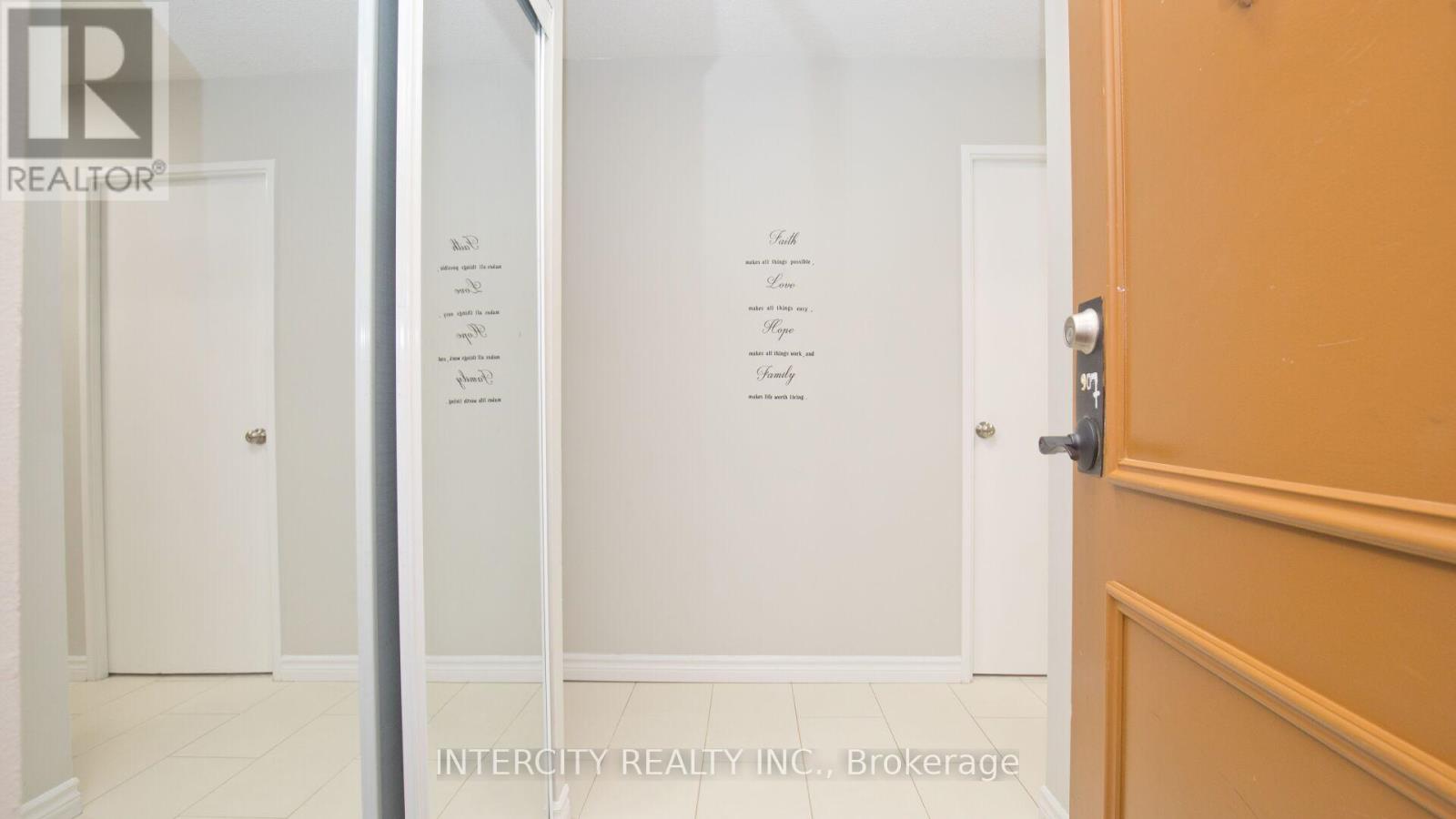 907 - 3555 Derry Road E, Mississauga, Ontario  L4T 1B2 - Photo 5 - W12401070