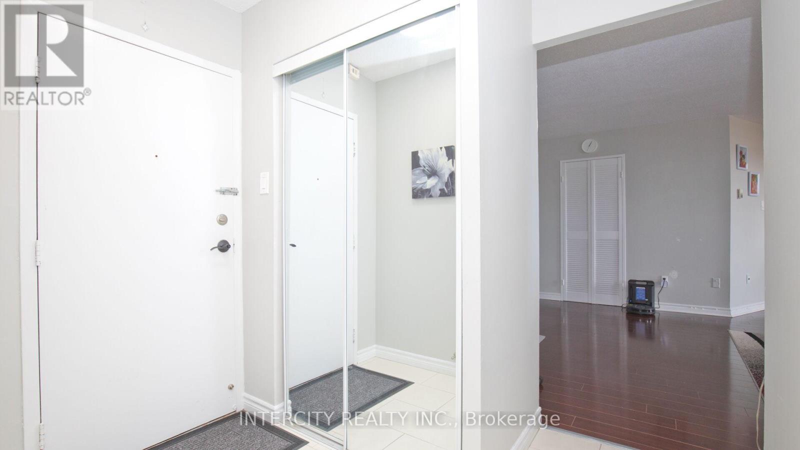 907 - 3555 Derry Road E, Mississauga, Ontario  L4T 1B2 - Photo 6 - W12401070