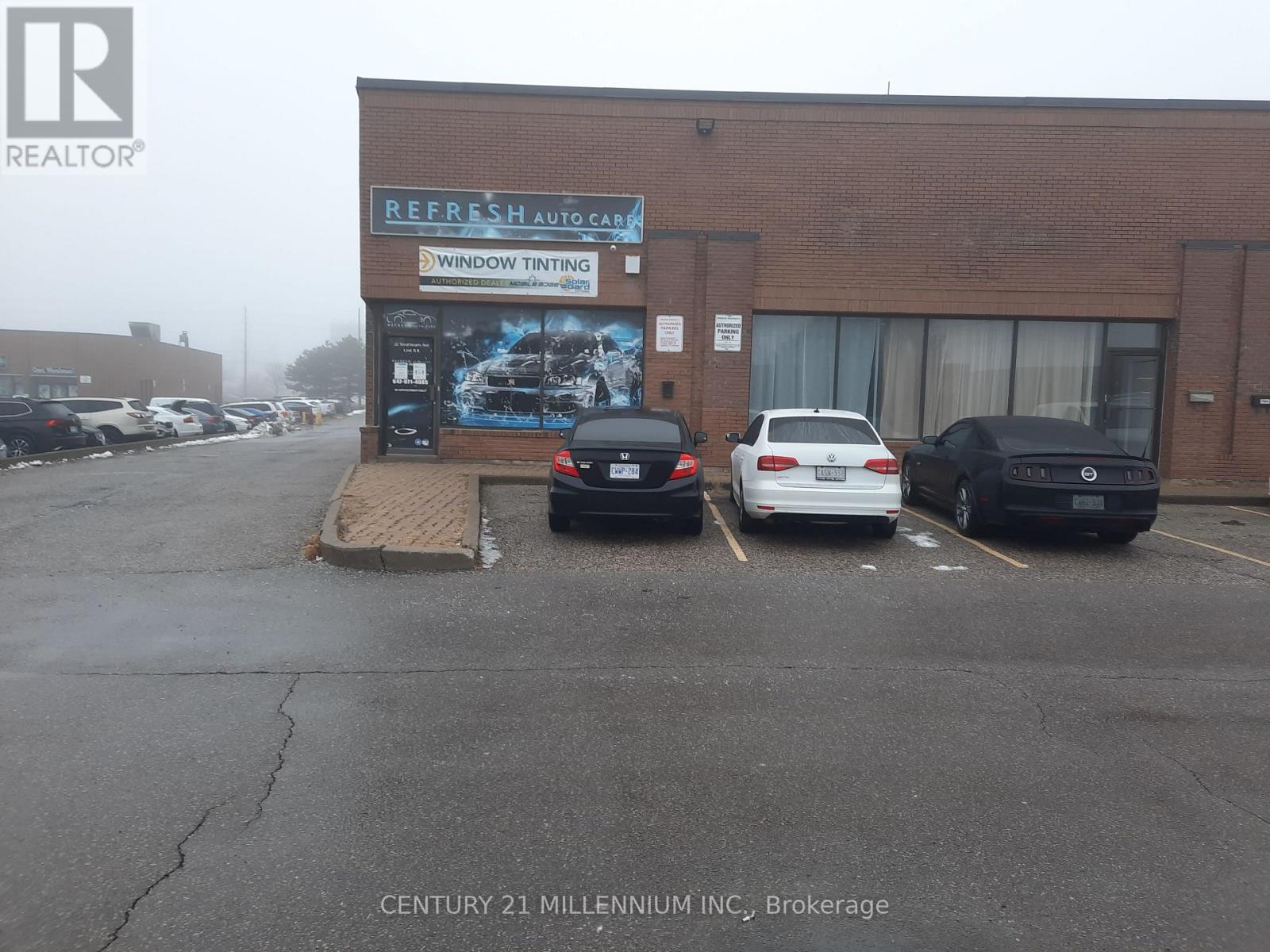 11b - 22 Strathearn Avenue, Brampton, Ontario  L6T 4L8 - Photo 1 - W12401075