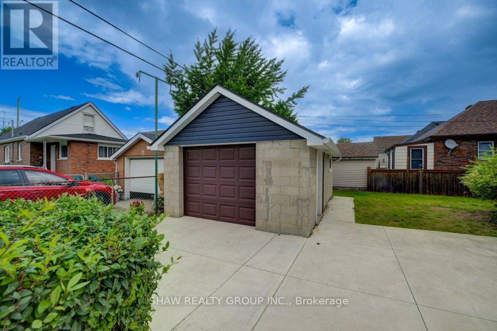28 Barons Avenue S, Hamilton, Ontario  L8K 2X9 - Photo 34 - X12400694