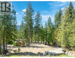 2699 Fraser Road North Shuswap, Anglemont, Ca