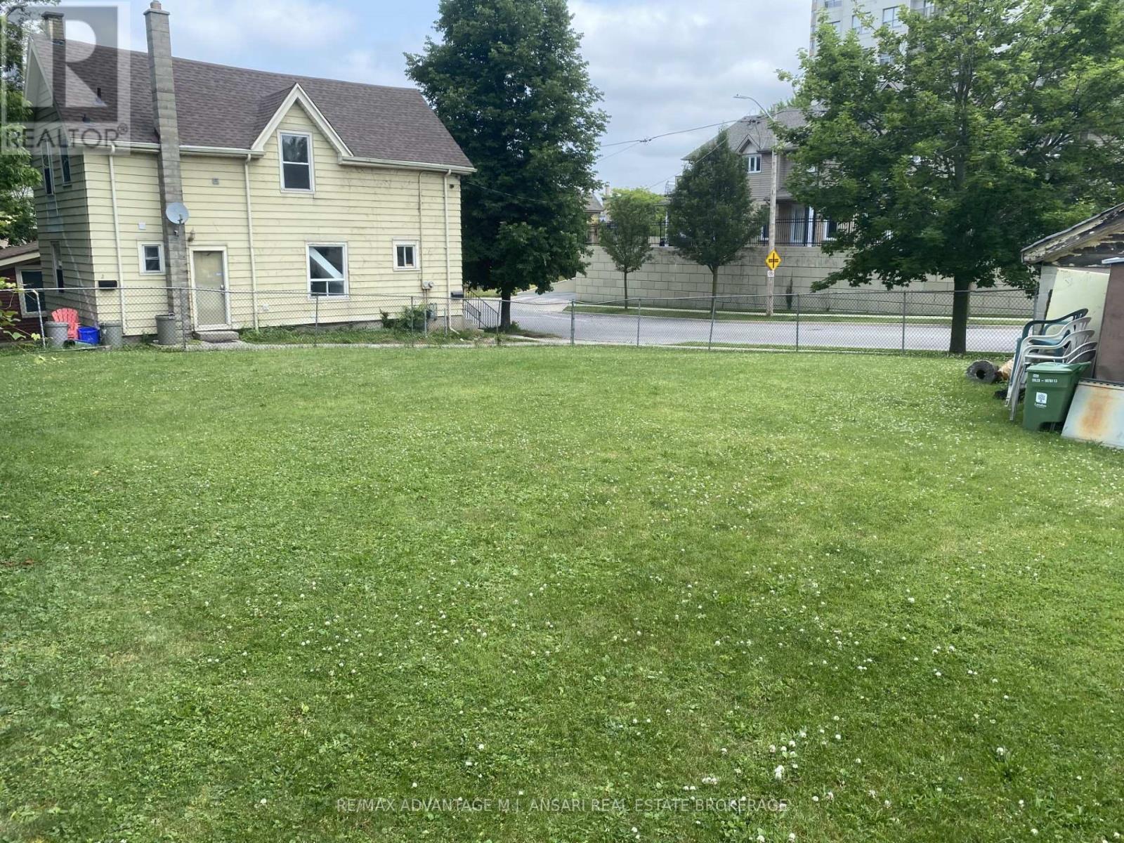 162-164 Mill Street, London East, Ontario  N6A 1P6 - Photo 4 - X12401141
